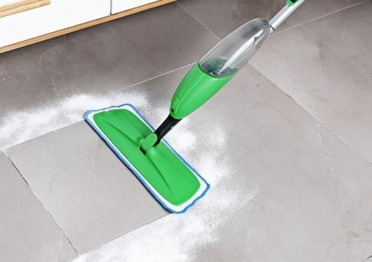 Spray mop